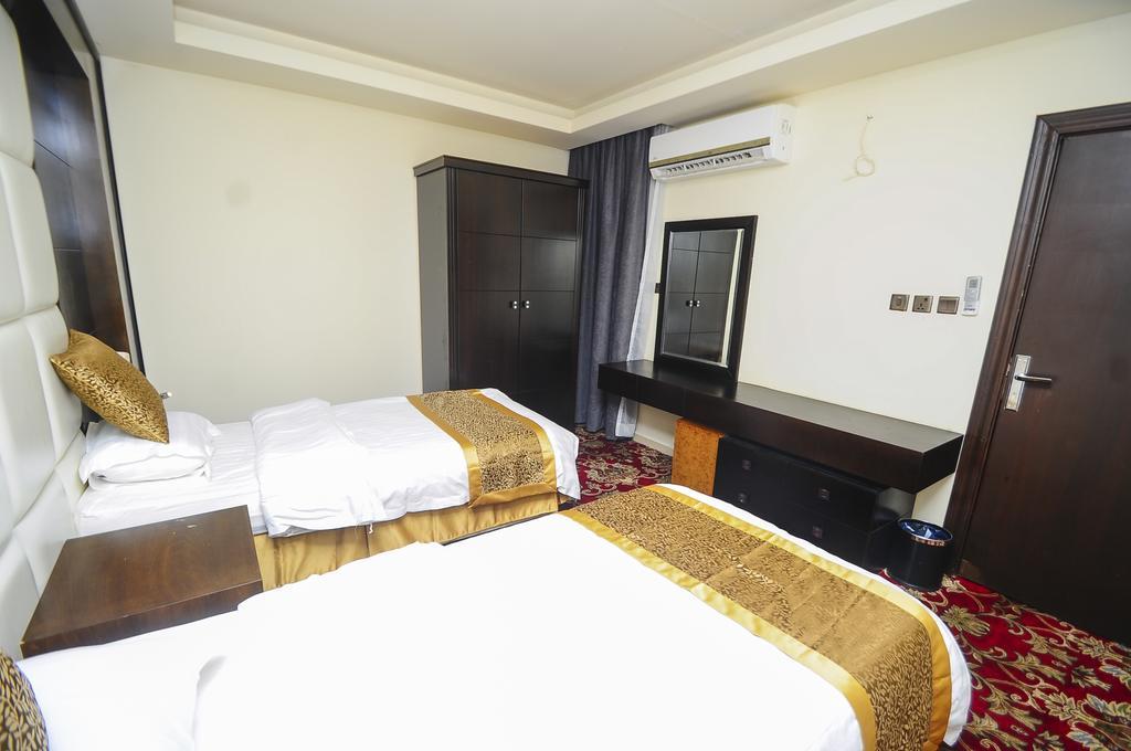 Zievle Executive Aparthotel 3*