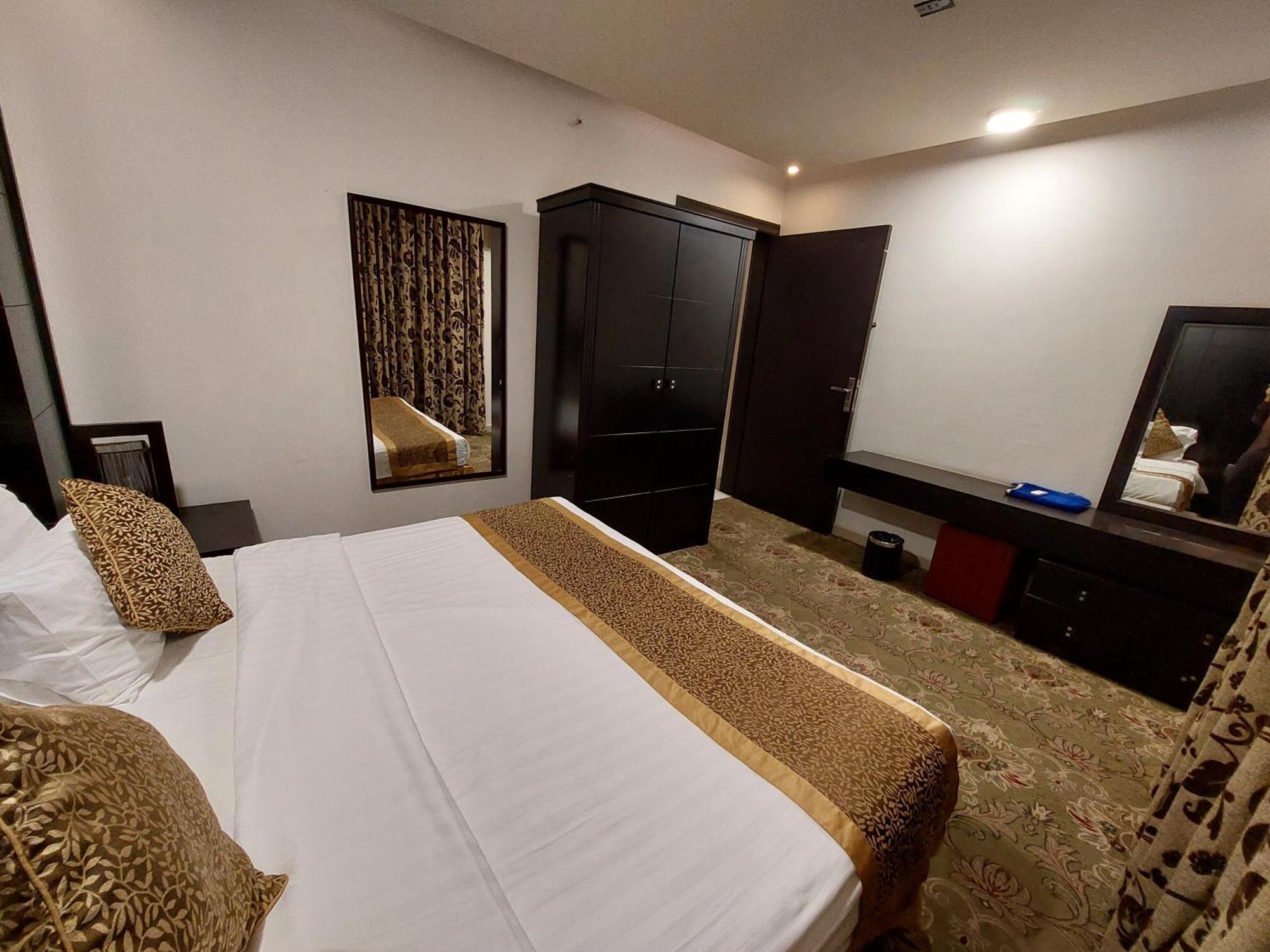 Aparthotel Zievle Executive 3*